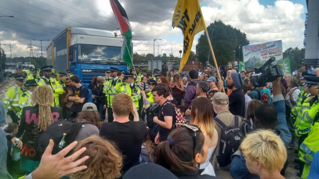 crowd move in where is love